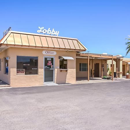 Oyo Hotel Yuma Az - I-8 Us-95 Exterior photo